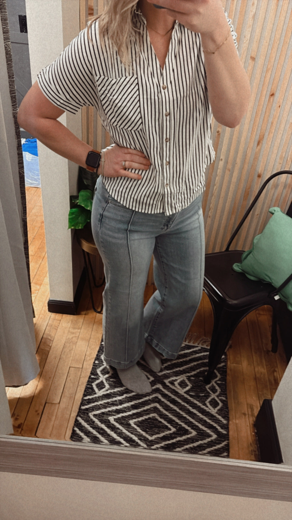 Front Seam Crop Wide Leg Jean