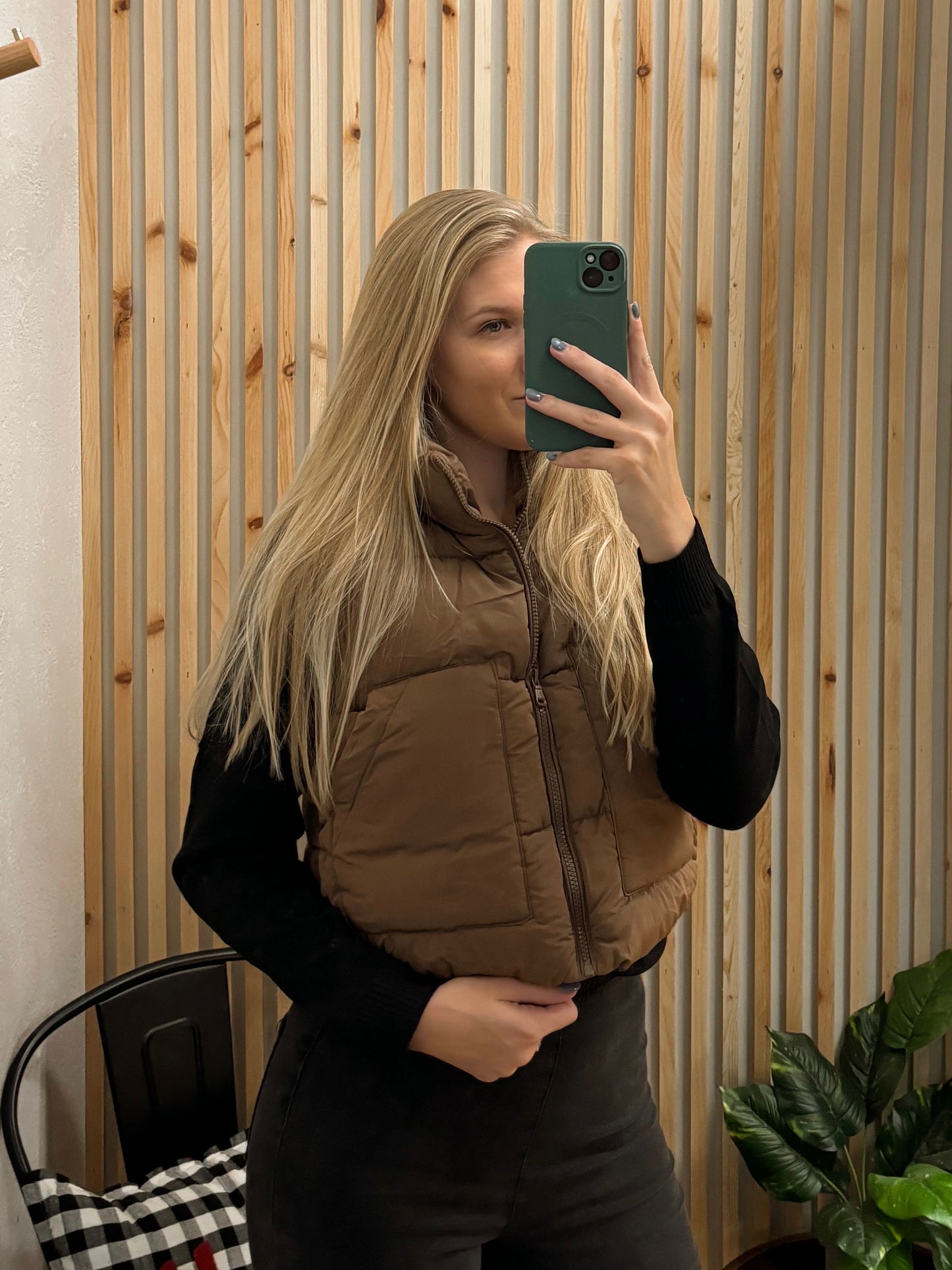Cropped Puffer Vest with Pockets no