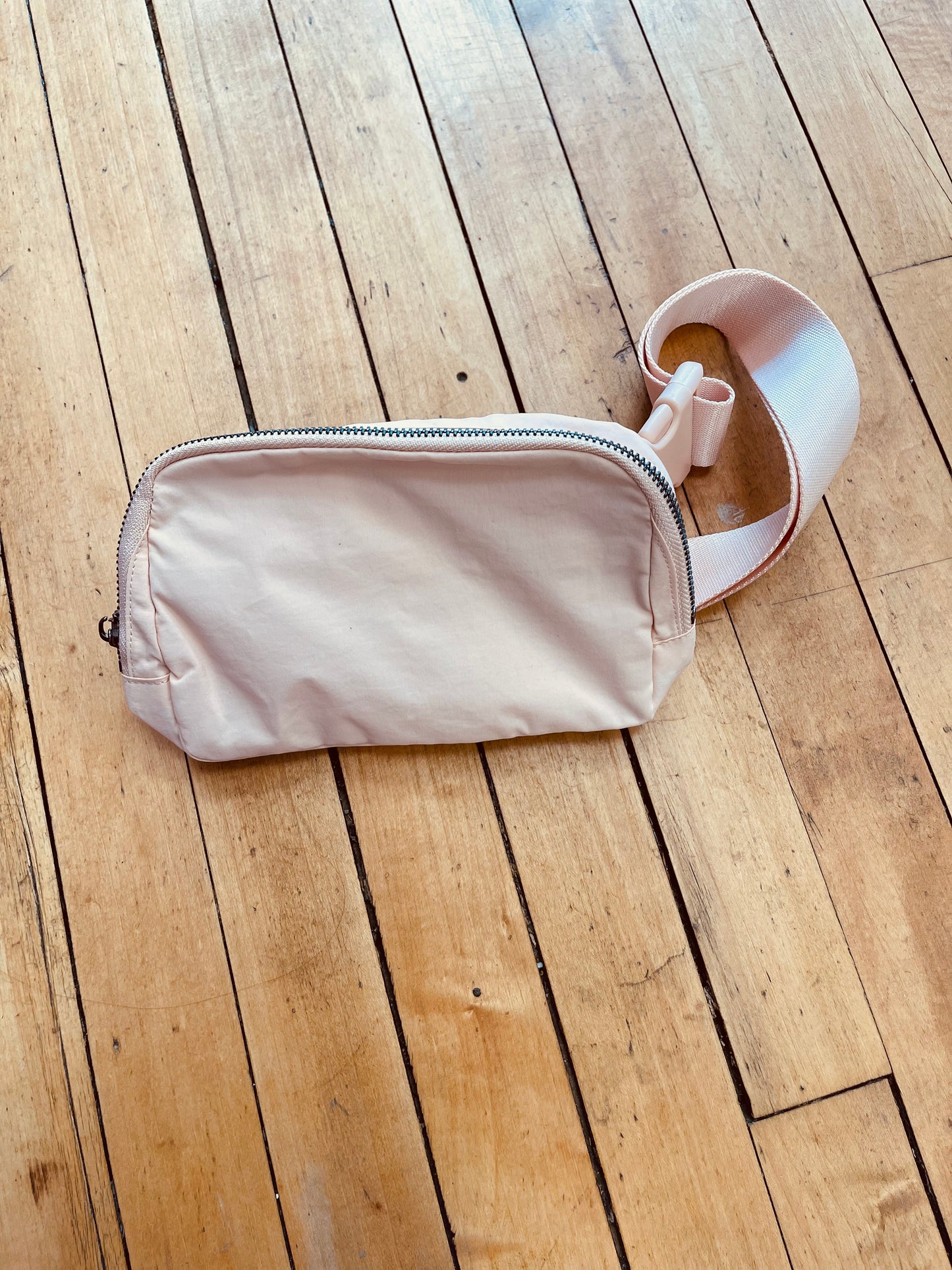 Cross Body Lulu Dupe