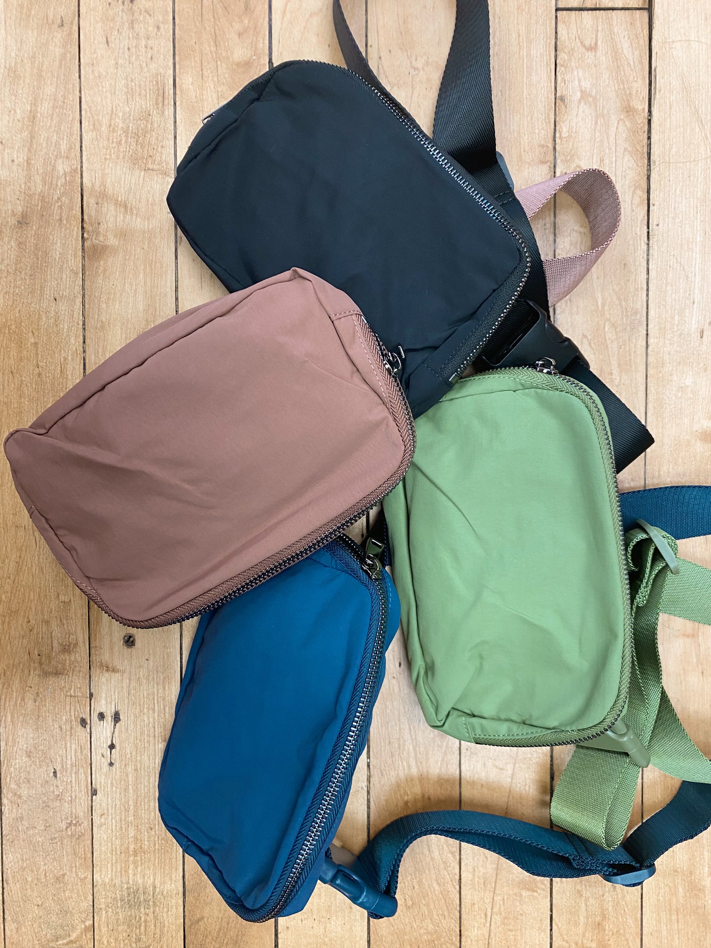Cross Body Lulu Dupe