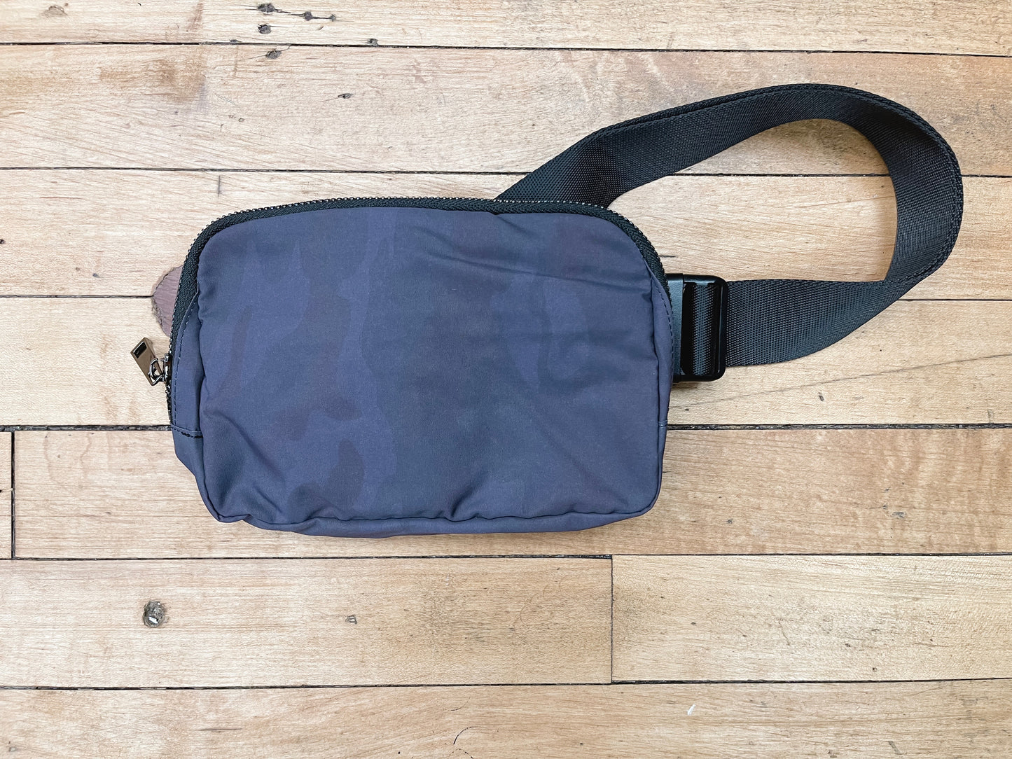 Cross Body Lulu Dupe