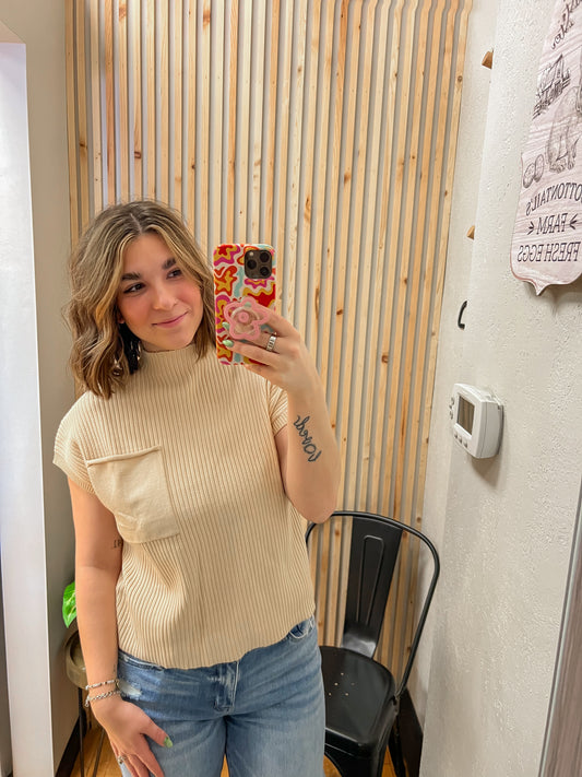 Oatmeal Pocket Knit Short-Sleeved Sweater