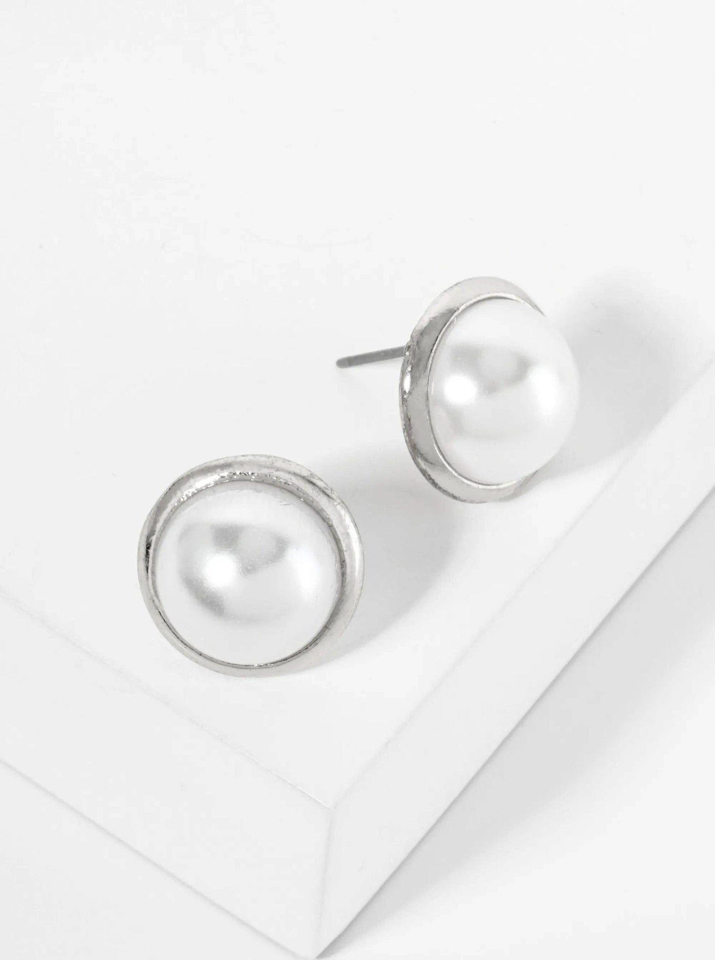 15Mm Pearl Button Stud Earrings